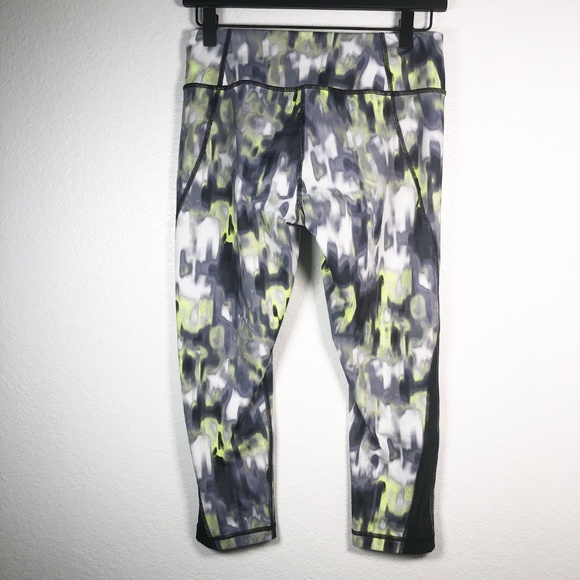 Zella | Tie-Dye Capris Leggings - Picture 3 of 7